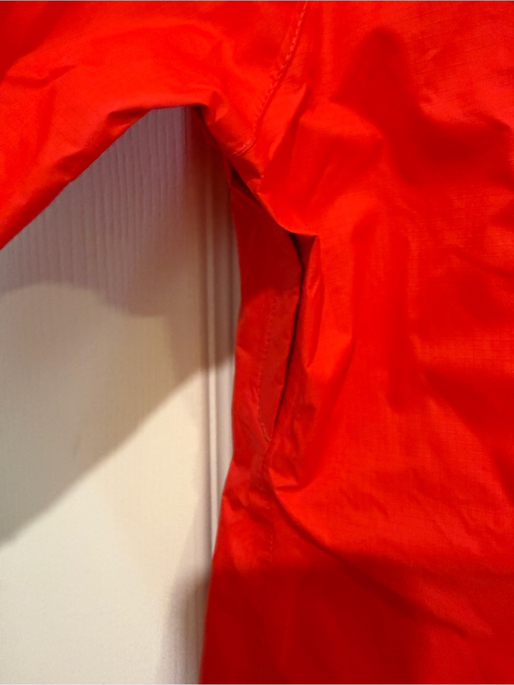 The North Face woman’s Dark Orange Waterproof Hooded Jacket - Picture 11 of 13